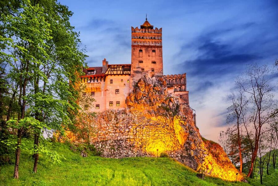 1-Day Guided Tour: Bucharest-Peles, Dracula Castle & Brasov - Peleș Castle, Romania’s royal showpiece
