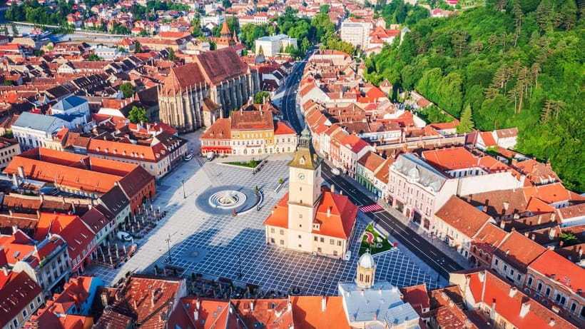1-Day Guided Tour: Bucharest-Peles, Dracula Castle & Brasov - Bran Castle and the Dracula question