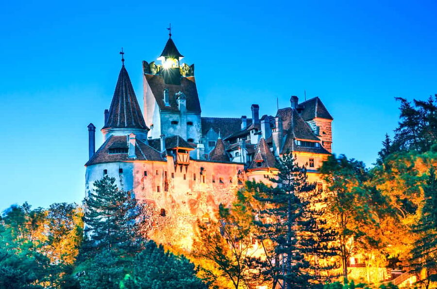 1-Day Minivan Tour 3 Castles: Peles, Wednesday & Dracula’s - Key points to know before booking