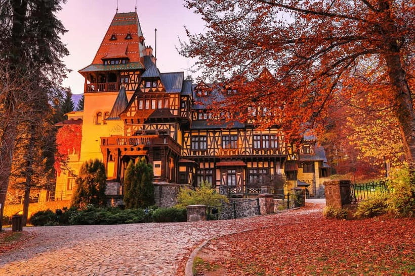 1-Day Minivan Tour 3 Castles: Peles, Wednesday & Dracula’s - Who will enjoy this tour most