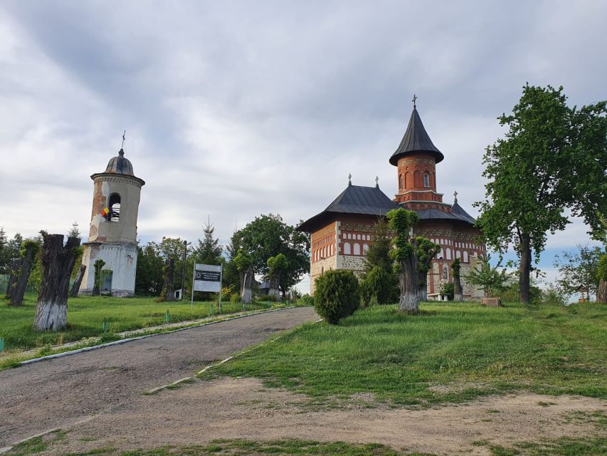 2 Day Private Tour from Bucharest in Transylvania - Biertan shows Transylvania beyond the castles