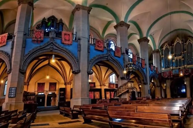 2 Days Private Tour in Transylvania from Bucharest - 4 Medieval Cities - Brasov’s old center and mountain setting