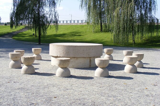 2 Days Private Tour - The Romanian Caves from Bucharest - Brâncuși’s Târgu Jiu ensemble in four parts