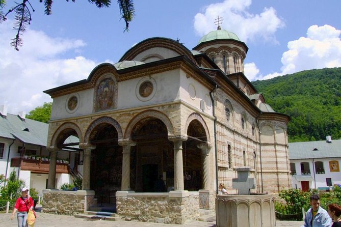 2 Days Private Tour - The Romanian Caves from Bucharest - What the $744.18 price really means