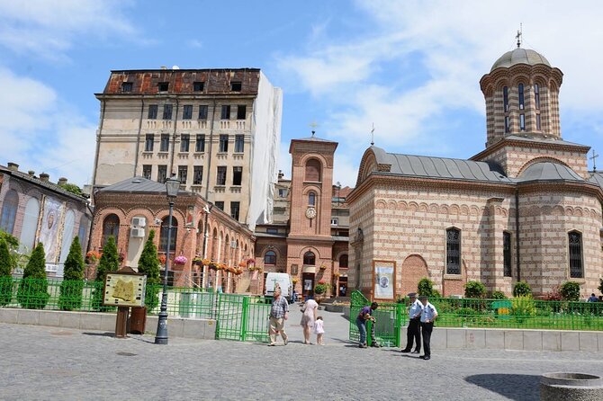 2h Bucharest Private Walking Tour - Calea Victoriei, Bucharest’s architectural backbone