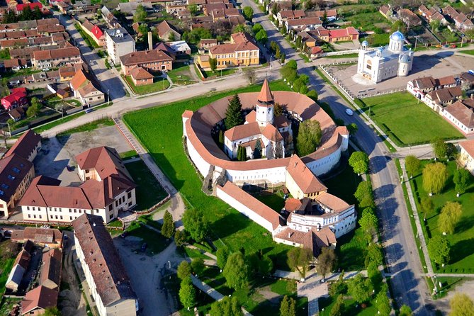 6 Days Transylvania and Bukovina Small Group Tour from Bucharest - Day 5: Brasov and the Dracula stop at Bran Castle