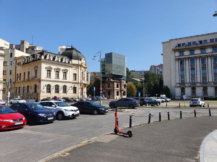 6h Communism Tour in Bucharest with Ceausescu Mansion - Victory Avenue and the city between eras