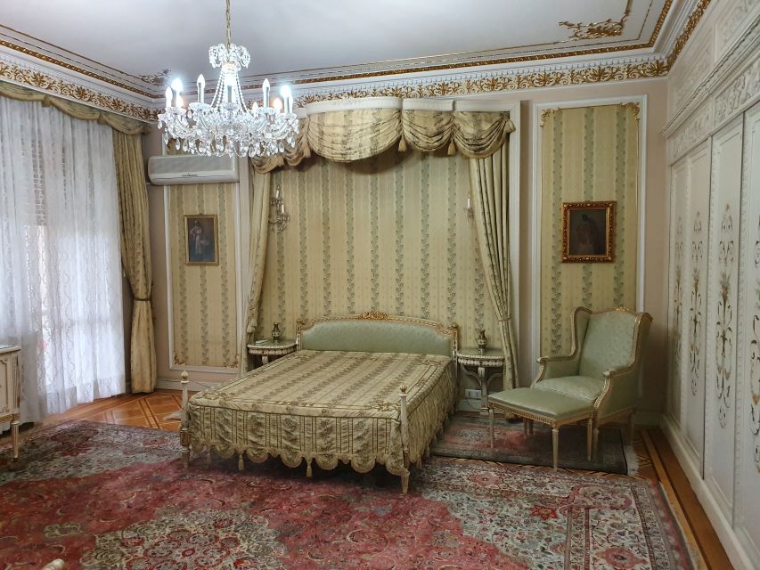 6h Communism Tour in Bucharest with Ceausescu Mansion - What the private vehicle adds