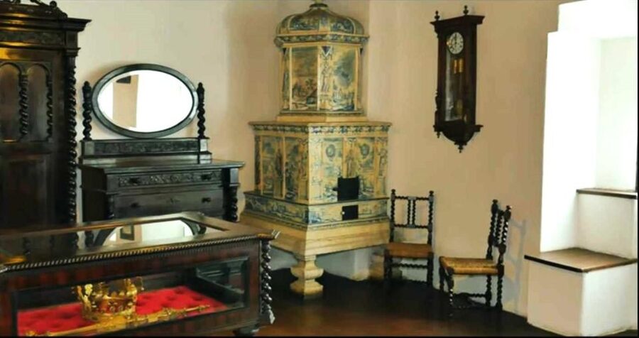 A day at the castles - Transylvania full day private tour - Guide style and the small-group format