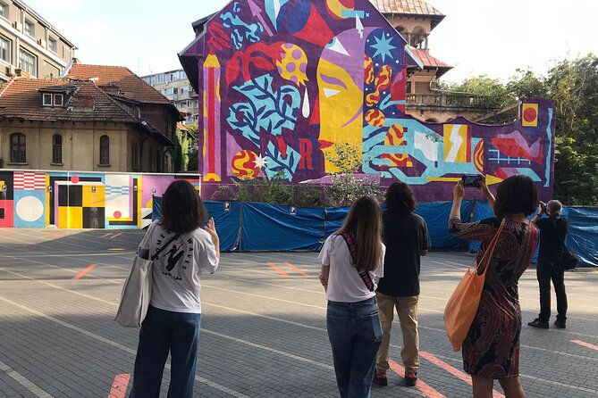 Alternative Bucharest: 2.5-3 Hours Walking tour (Small groups) - Starting at Izvor Park and the metro station