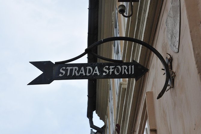 Brasov Old Town Small-Group Walking Tour - Starting in Piata Sfatului