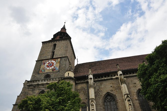 Brasov Old Town Small-Group Walking Tour - Walking Strada Sforii, Brasov’s narrow lane