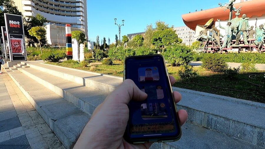 Bucharest 1989 Revolution Walking Tour with Smartphone App - Solving puzzles instead of following a standard tour