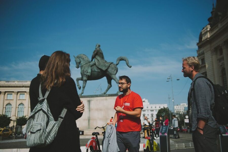 Bucharest: 3-Hour Walking Tour - Walking down Victory Avenue