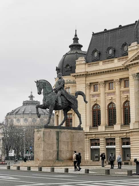Bucharest City Tour 3 Hours, photo stops and visits - A quick way to understand Bucharest