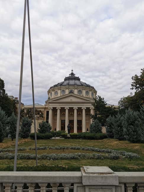 Bucharest City Tour 3 Hours, photo stops and visits - What the guide adds