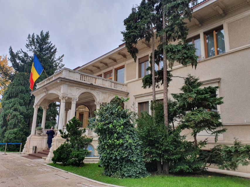 Bucharest City Tour 4h - Small Group Tour by Car - Calea Victoriei: royal grandeur beside communist power