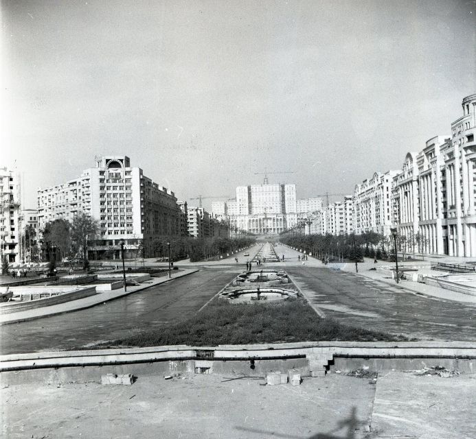 Bucharest Communism: From Lenin to Ceausescu - University Square and the Royal Palace