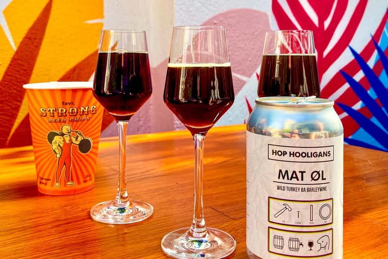 Bucharest: Craft Beer Tour with Traditional Meal - Reading Bucharest through beer and architecture