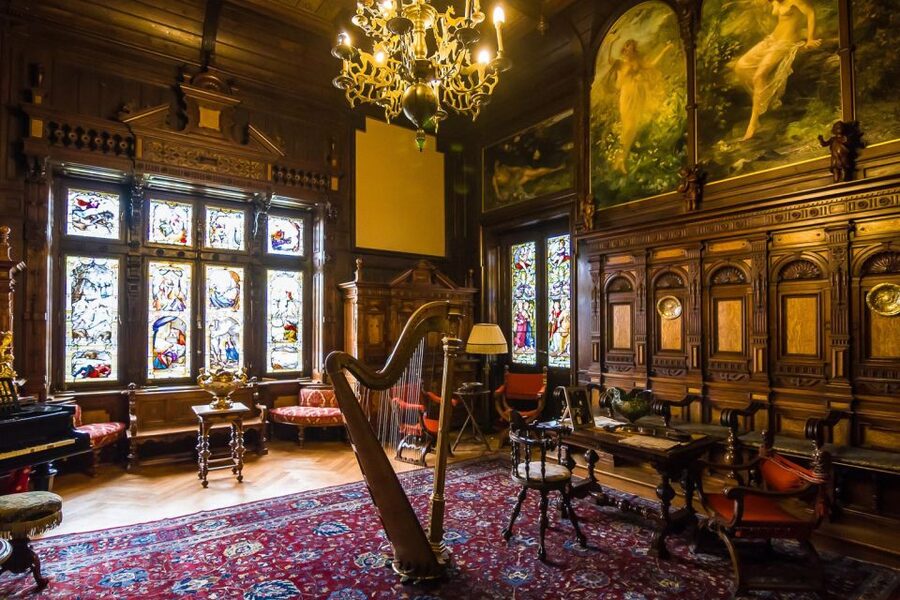 Bucharest: Day Trip to Dracula Castle, Peles Castle & Brașov - Key points to know before booking