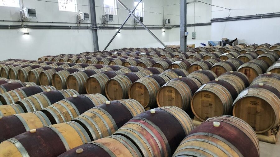 Bucharest: Dealu Mare Winery Private Trip with Wine Tasting - Leaving Bucharest for Dealu Mare
