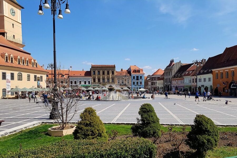 Bucharest: Dracula Castle, Peles Castle & Brasov Old Town - How the schedule works in real life