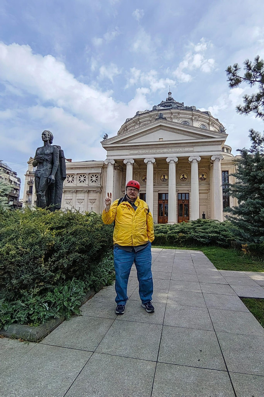 Bucharest electric city tour by Smart Balance #green - King Michael I Park and the House of the Free Press