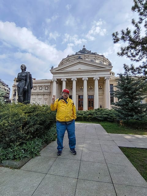 Bucharest electric city tour by Smart Balance #green - University Square and the central city