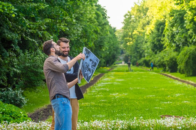 Bucharest Essential Tour: Old Town, Calea Victoriei & Communism - Revolution Square and the fall of Ceaușescu