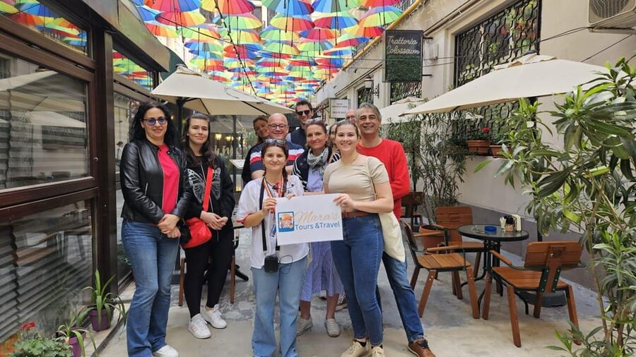 Bucharest: Guided Walking Tour with Romanian Snack - Piata Unirii and the Palace of the Parliament