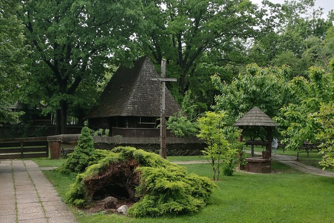 Bucharest Highlights Half-Day City Tour with Pickup - Mogoșoaia Palace and the Brâncovenesc style