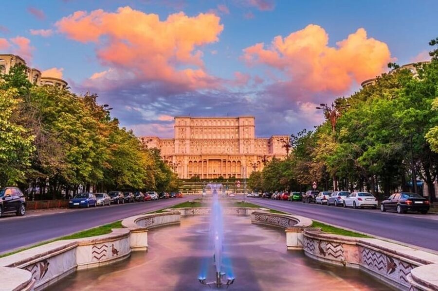 Bucharest : Highlights & Hidden Gems Walking Tour - Royal Palace and the political center