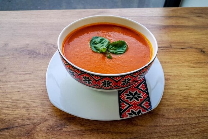Bucharest Historical Food Tour in Old Center - Manuc’s Inn and the restaurant tradition