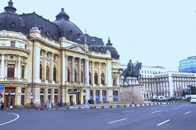 Bucharest in a nutshell - Half Day Private Walking Tour - Cercul Militar Național and the city’s grand facades