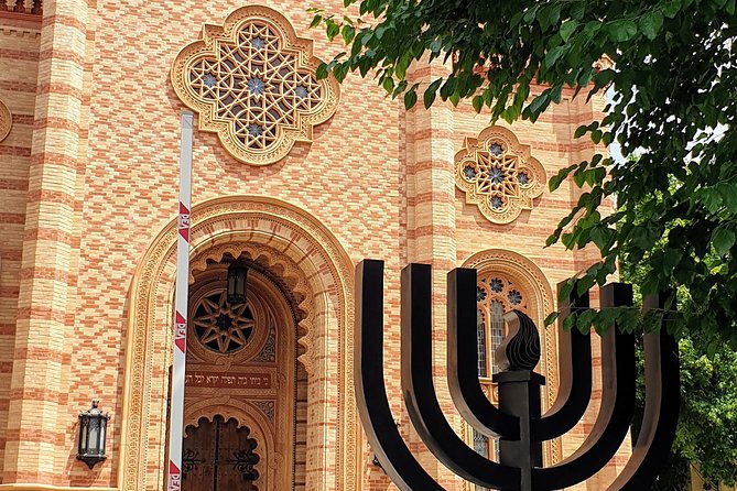 Bucharest Jewish Heritage | Holocaust Memorial | Private Car Tour - The State Jewish Theatre and Bucharest’s cultural life