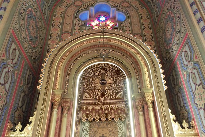 Bucharest Jewish Heritage Private Walking Tour - Inside the Great Synagogue