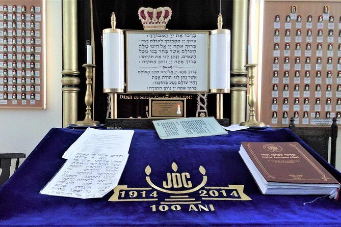 Bucharest Jewish Heritage Private Walking Tour - A short pause near Avraham Kosher