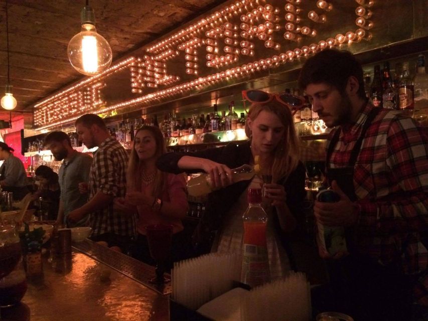Bucharest: Night Life Tour - The food and drink question