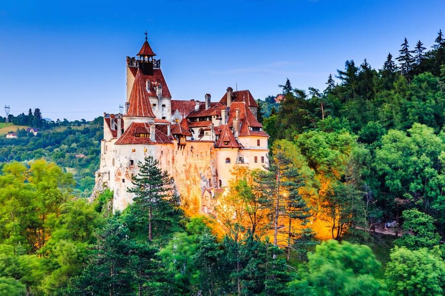 Bucharest: Peles Castle, Bran Castle, & Brasov Full-Day Tour - The mountain road to Sinaia