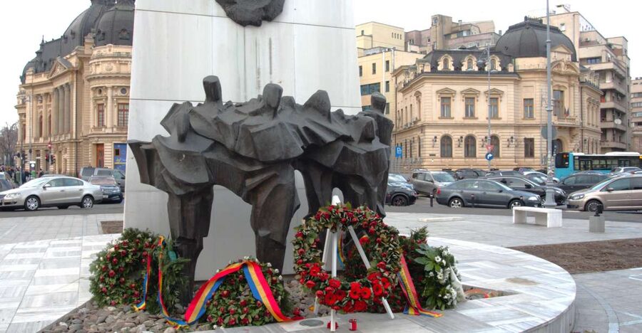 Bucharest's scars of Communism-half day private walking tour - Starting at the birthplace of the communist party
