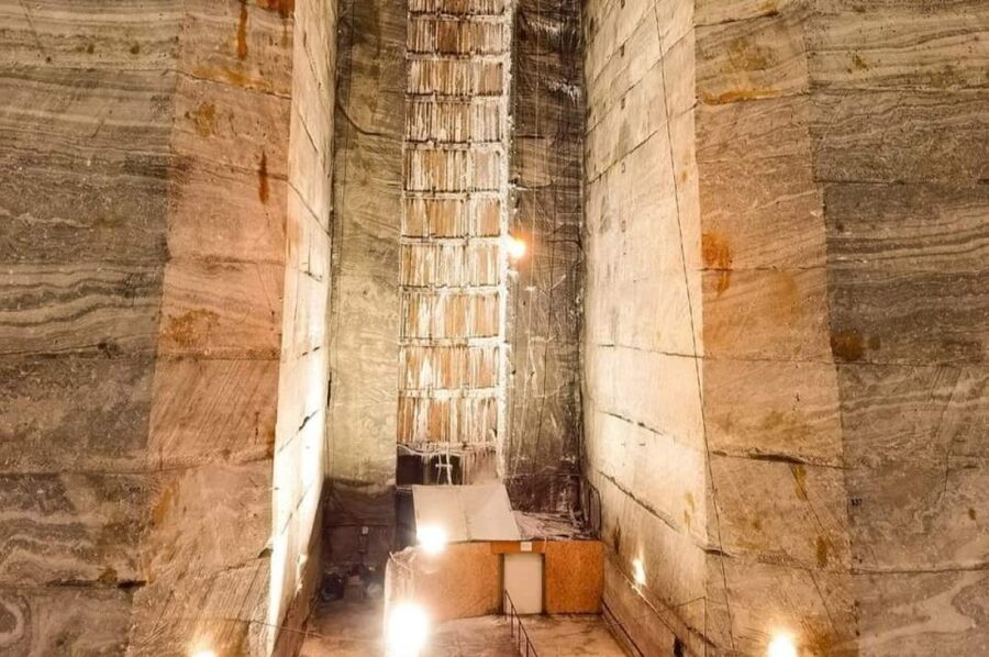 Bucharest: Slanic Salt Mine & Carpathian Mountains Day Tour - The guide can shape the whole experience