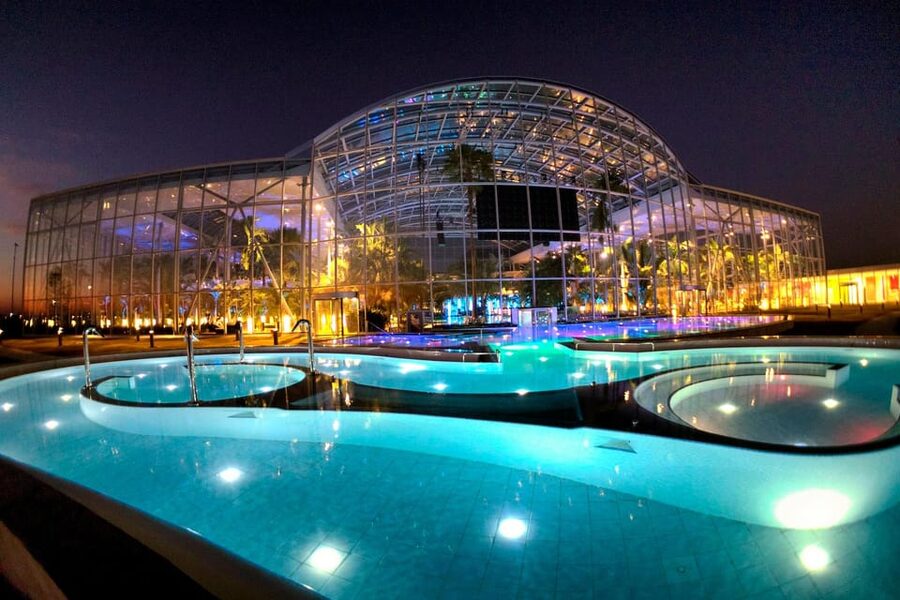 Bucharest: Therme Bucharest Spa Day with Luxury Transfer - Key things to know before booking