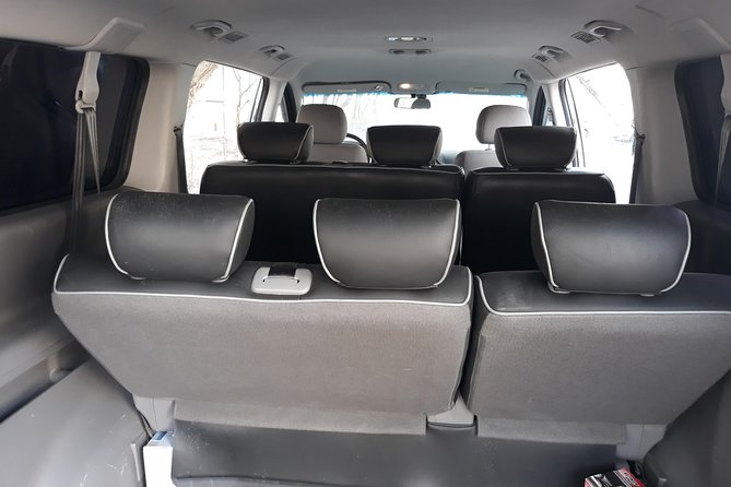 Bucharest to Brasov - Private Transfer from Henri Coanda International Airport - Hotel Drop-Off in Brasov