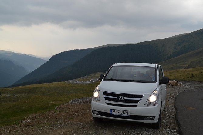 Bucharest to Brasov - Private Transfer from Henri Coanda International Airport - Vehicle Choice and Group Size