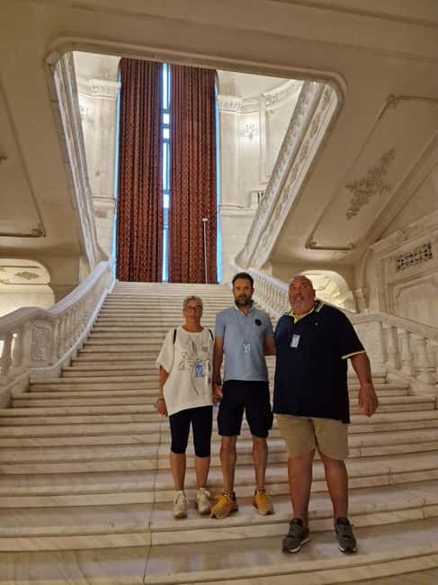 Bucharest: tour in the Parliament in Italian+exterior visit with guide - Constitution Square and the road toward power