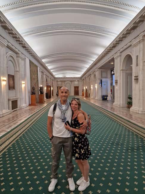 Bucharest: tour in the Parliament in Italian+exterior visit with guide - Entering the Palace of Parliament