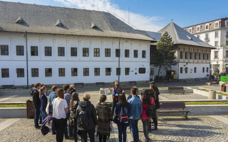 Bucharest: Tour of Old Town, Calea Victoriei & Communism - Why this short Bucharest walk works