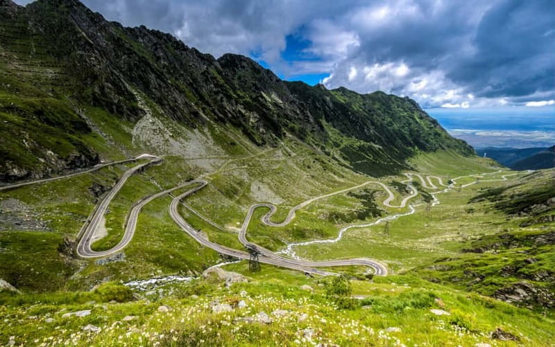 Bucharest: Transfagarasan Road - Small Group max 7 Tourists - Why the Transfagarasan makes a strong day trip