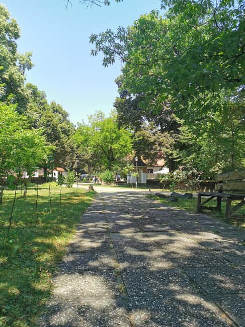Bucharest: Village Museum Guided Tour - Tips for getting more from a short visit