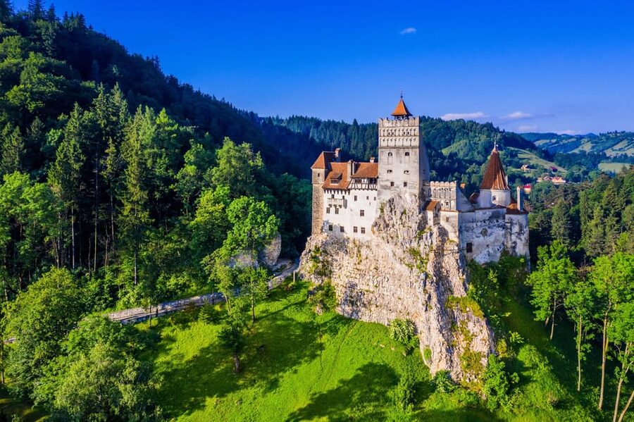 Bucharest : Wednesday, Dracula & Peles 3 Castles Tour 1 Day - Key things to know before you book